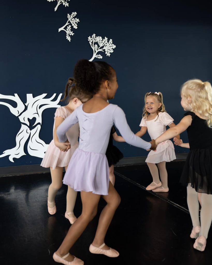 Young dancers in circle